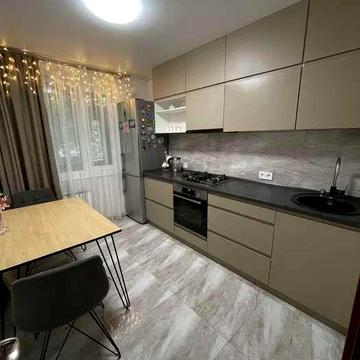 Здам 2х кімнатну квартиру, Роганський жилмасив (після 18 квітня буде)