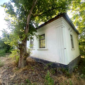 Будинок по вул. Центральна можна під бізнес