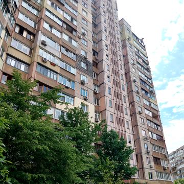 Драгоманова вул., 40-Б