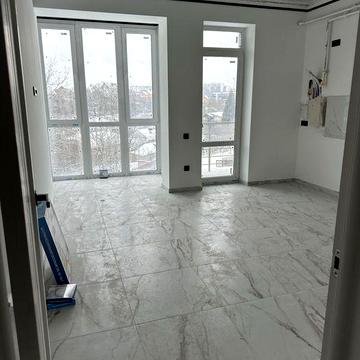 2-х кімн квартира 63 кв м, ремонт. Вул. Зарожанська