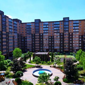 Центр 2 кімнатна  квартира