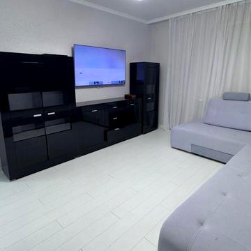 Параджанова 1 Боженко оренда до серпня