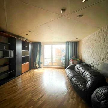 Трехкомнатная квартира с ремонтом и мебелью! Приморский район.