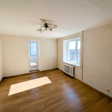 Продаж квартири в цегляному будинку