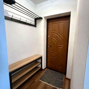 Продаж 2 кімнатної квартири вул. Коновальця. Велмарт. Постанови