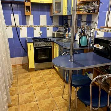 Сдам 2-3 комнатная квартира метро Холодная Гора