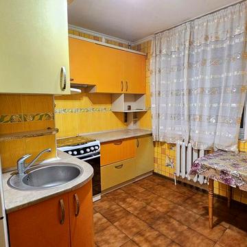 Сдам 2х ком квартиру на Днепродороге /Меркурий -Газ