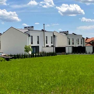 Продаж котеджів/дуплексів 120 м2 в Сокільниках у КМ Townhouse Pivnich
