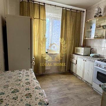 Продам 2-х кімнатну квартиру по вулиці Ушакова