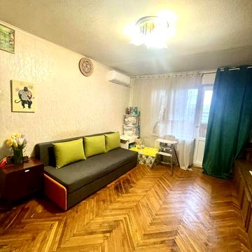 Біля парку Продаж квартири з меблями , технікою ! Солом’янка