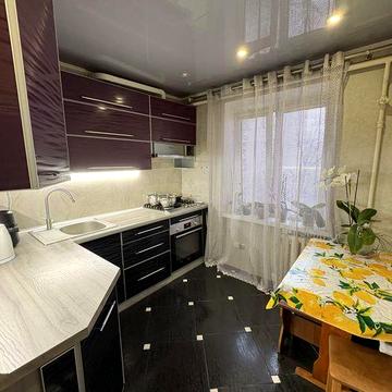 23500 у.о Продаж 2 кім квартира вул Украінська 5/5