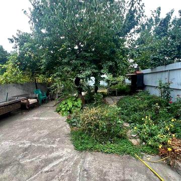 Продам  дом с участком  6 соток,  район  411 Батареи