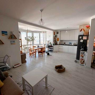 ВІД ВЛАСНИКА Простора квартира Митниця  78кв.м