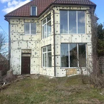 Продам большой двухэтажный дом с участком в Авангарде (189-119)