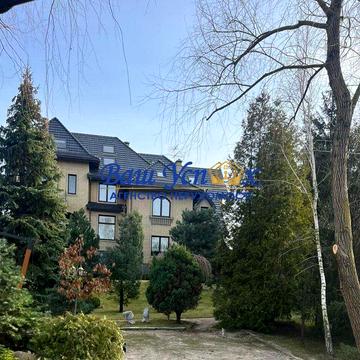 Аренда дома  с выходом на реку в Конча -Заспе. село Козин .Дамба.