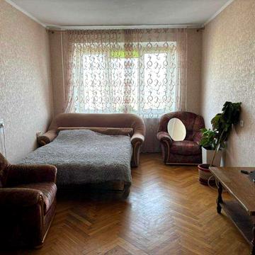 Продаж 3-х кімн. квартири, центр, вул. кн. Володимира 37, 1-ий підїзд