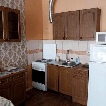 Сдам студию на Боровского ДК Золотые Столбы,Свет есть всегда