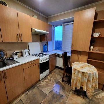 Центр, 1к квартира з просторою кухнею, АГВ