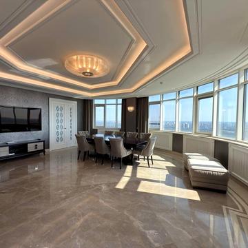 Івана Мазепи вул. (Січневого Повстання), 11-Б