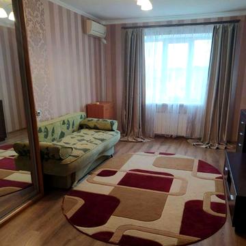 Башкірцева 33 Браїлки парковка у дворі