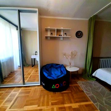 Оренда  1 кв Без комісії  вул Зодчих 80 м Житомирская