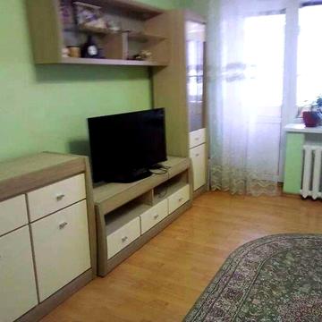 Довгострокова оренда 3к Квартира Червоний Камінь масив