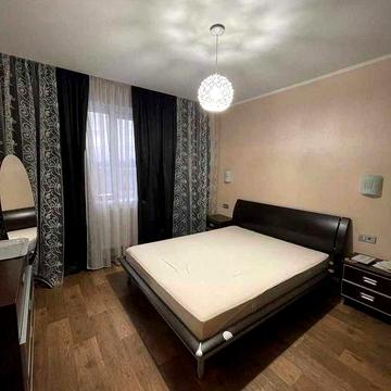 Оренда двокімнатної квартири ,вул. Космічна, 3