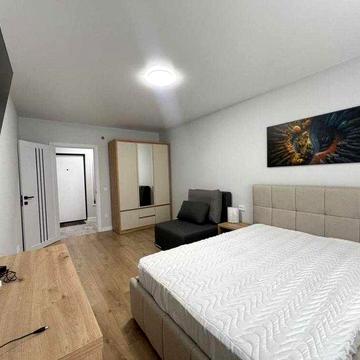 1-но кімнатна з  новим ремонтом в р-ні автостанції