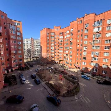 Трехкомнатная с ремонтом (Новый дом)