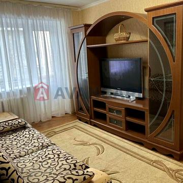 Оренда двокімнатної квартири район ринку Маків по Замостянській