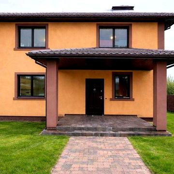 Будинок з підвалом, терасою та гаражем у Білогородці!