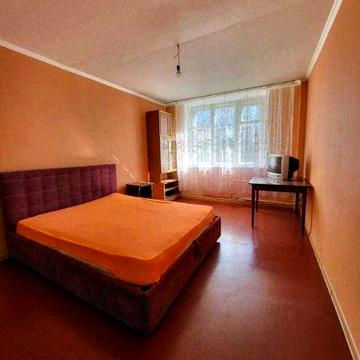 Срочно продам 3 комнатную квартиру в 10 минутах от м. Индустриальная.