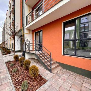 Квартира в зданому будинку та з запущеними комунікаціями, інд.газове