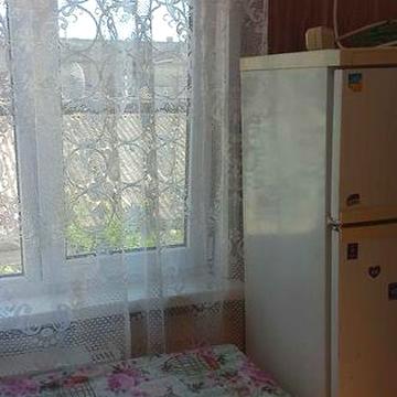 Сдам свою 1 кв, Прохоровский сквер, 2/3, балкон, мебель, бытовая. ГАЗ