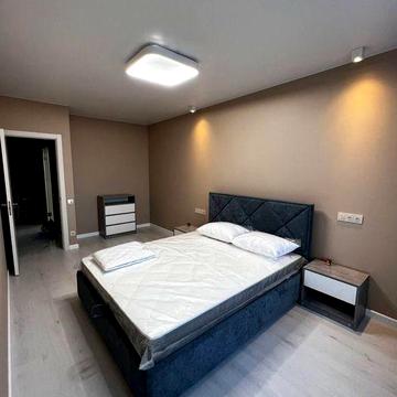 ЖК SEVEN. Дніпровська набережна 20-Б. Станція метро Осокорки пішки.