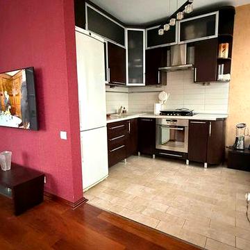 АН Продам 2 к.кв. пров. Фанінський, Центральний парк, Наукова, центр