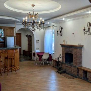 Оренда половини будинку 150м від власника, Подільський район.