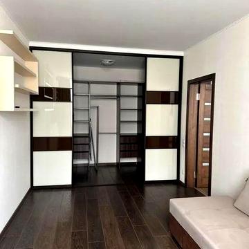 Здам 1.квартира вул Анни Ахматової, 22