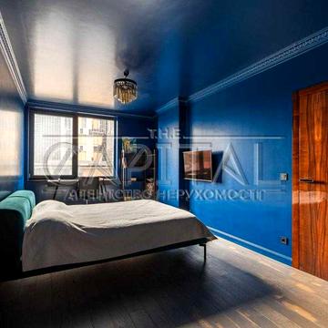 Холостяцька кв центр столиці LOFT New York Concept House Антоновича