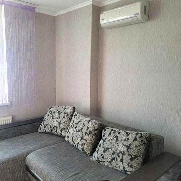 Здається в районі Троєщина 1- к. сучасна квартира