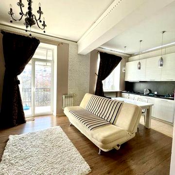 Продаж сталінки  на  сухому Фонтані