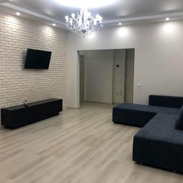 Миколи Міхновського бульв. (Дружби народів), 14-16