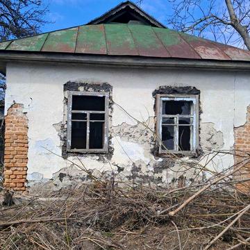 Продам земельну ветхий будинок + земельна ділянка