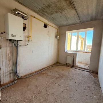 Трикімнатна квартира без ремонту. ГАЗ! Правильне планування! ЛОДЖІЯ!