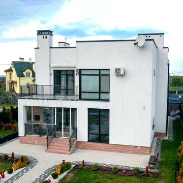 Оренда сучасного 4-кім. будинку за 1500$/міс в с.Конопниця