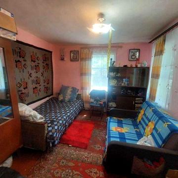 Продаж частини будинка по вулиці Юрія Руфа[]