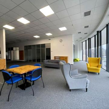 Бродівська вул., 14