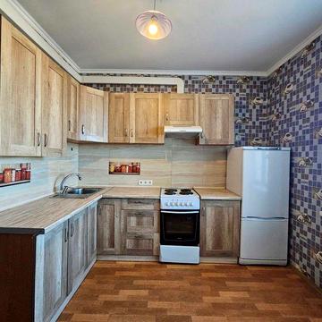 БЕЗ% Трикімнатна квартира 75m2 |м| Червоний хутір | Рембаза