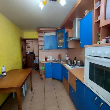 Продаж 4 х кім квартири