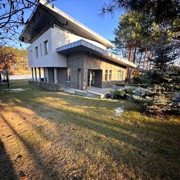 Продаж елітного автономного будинку в КМ Swisstown